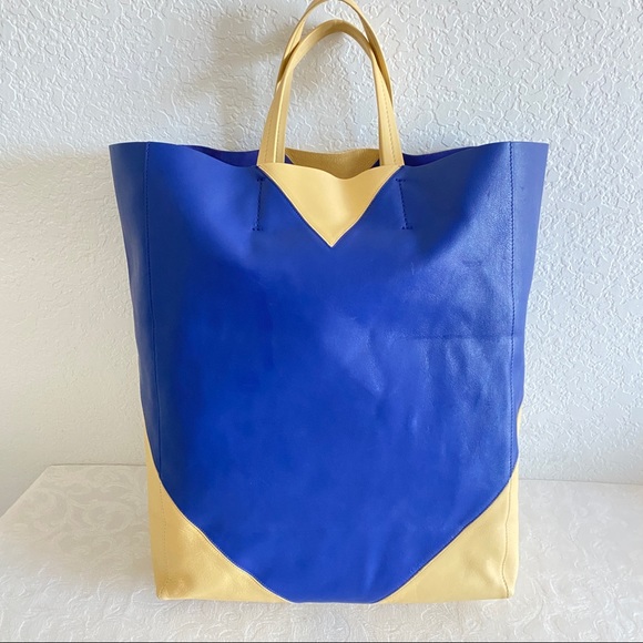 Celine Vertical Blue Cabas Tote - Picture 2 of 14